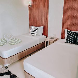 Deluxe Twin Room Sea View